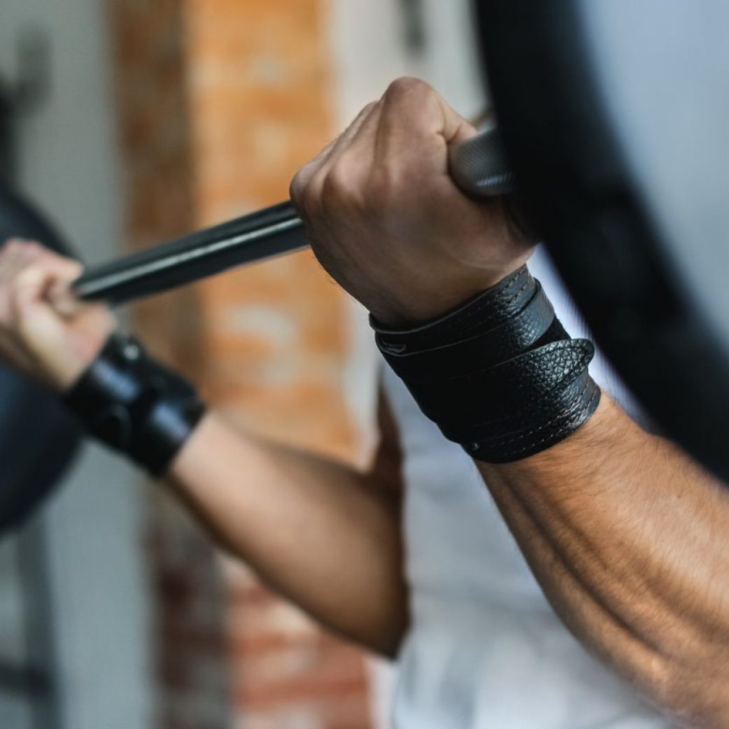 Напульсники кожаные, пара. Размер Универсальный