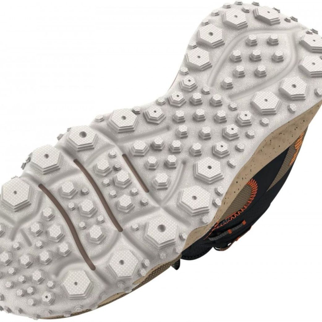 Кроссовки Under Armour Charged Maven Trek 3026370-200  7.5US