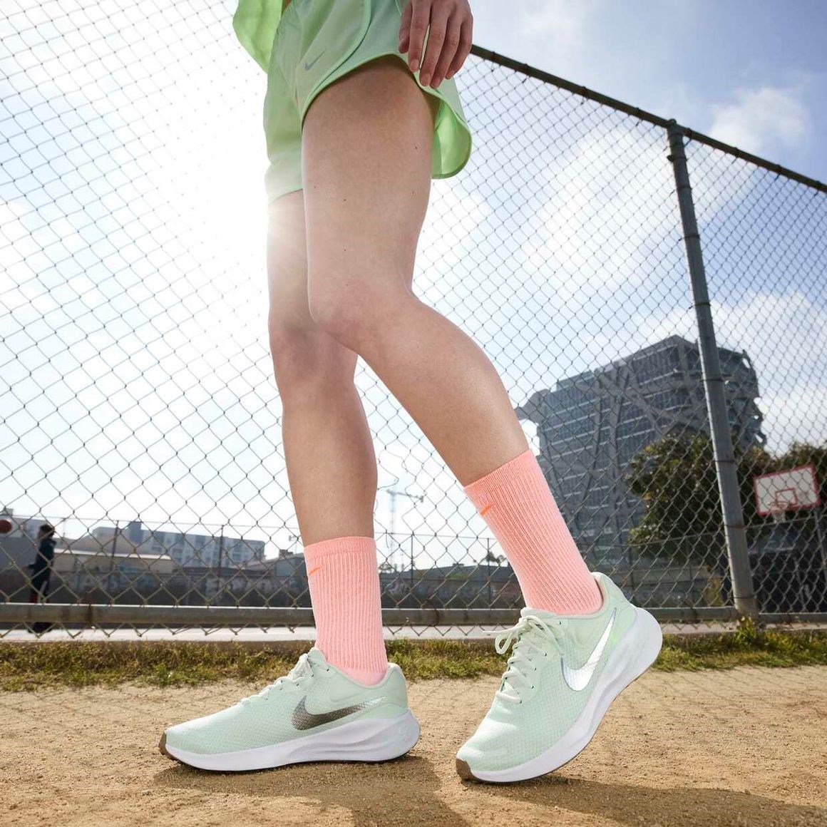 Кроссовки Nike W NIKE REVOLUTION 7 FB2208-303 6.5US