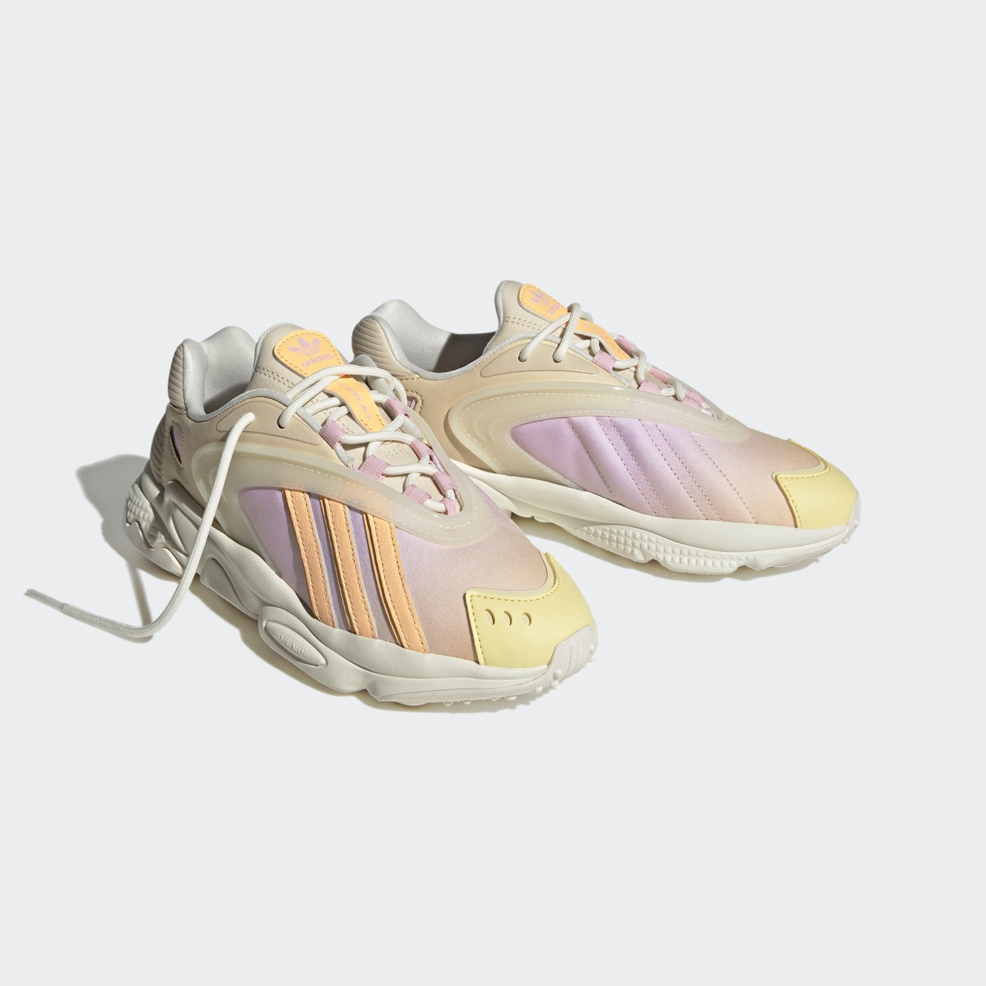 Кроссовки Adidas Originals Oztral Lifestyle HQ4474 35EUR