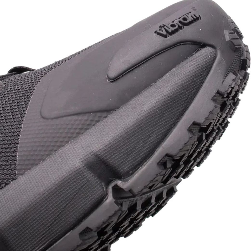 Ботинки Under Armour UA Charged Valsetz Mid 3027382-001