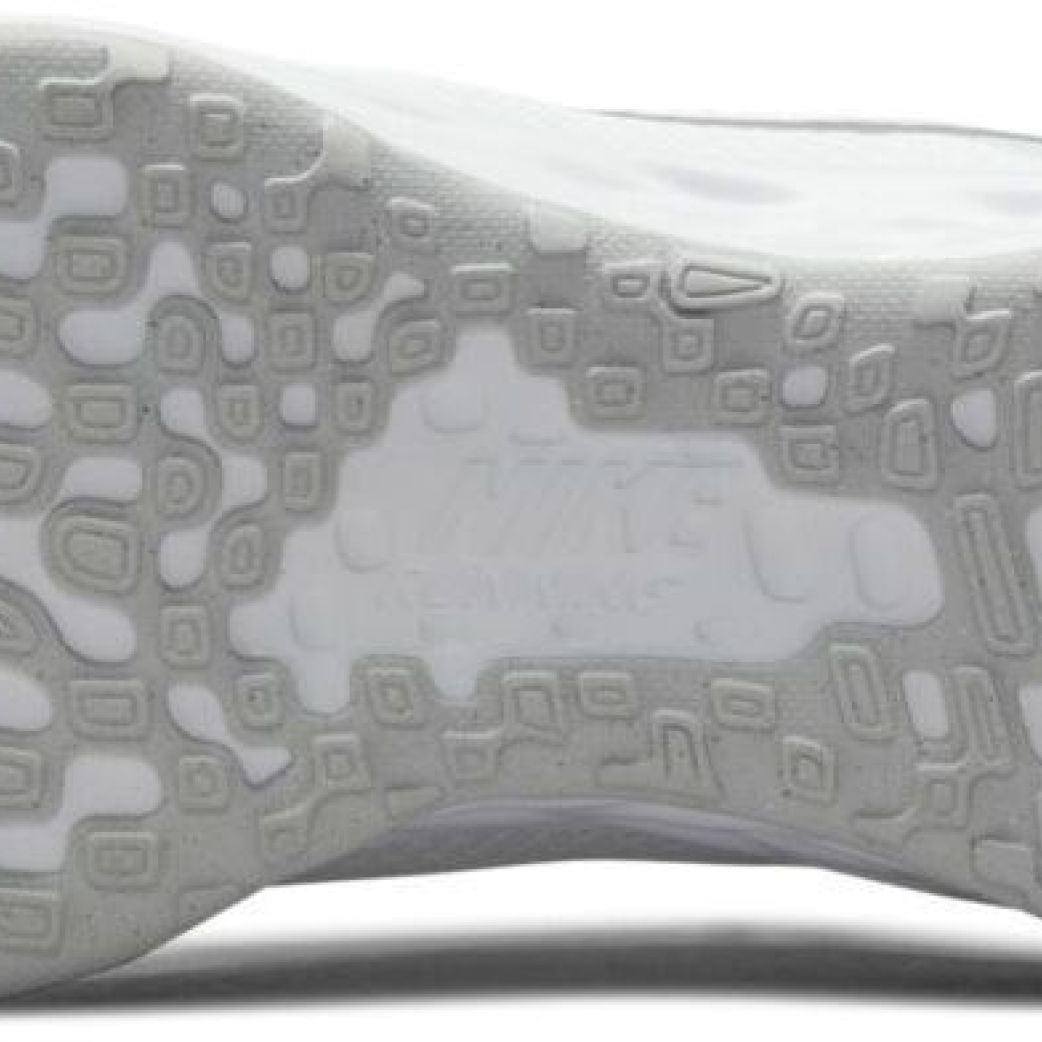 Кроссовки Nike Revolution 6 DC3729-500 5.5US