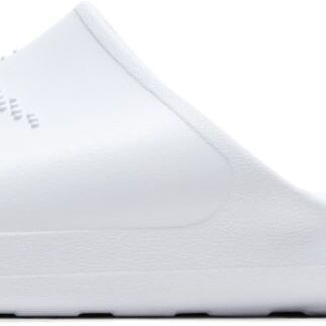 Шлепанцы Nike Victori One CZ7836-100