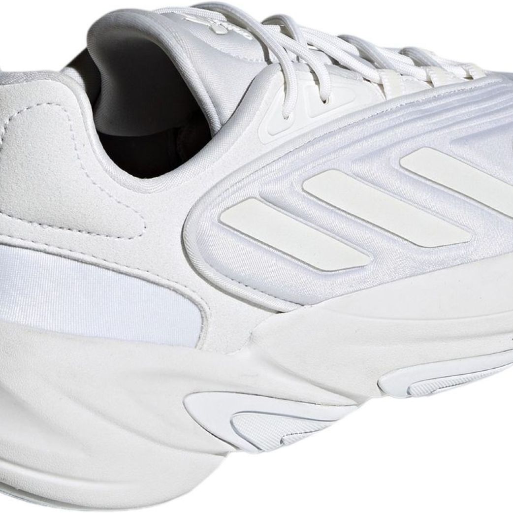 Кроссовки adidas OZELIA H04251  8.5UK