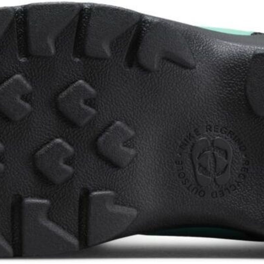 Кроссовки Nike ACG AIR MADA DO9332-300  8US