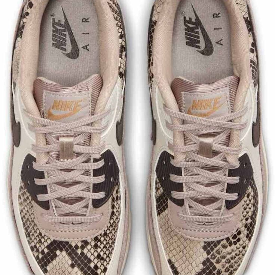 Кроссовки Nike W AIR MAX 90 AMD HF1212-200 6.5US