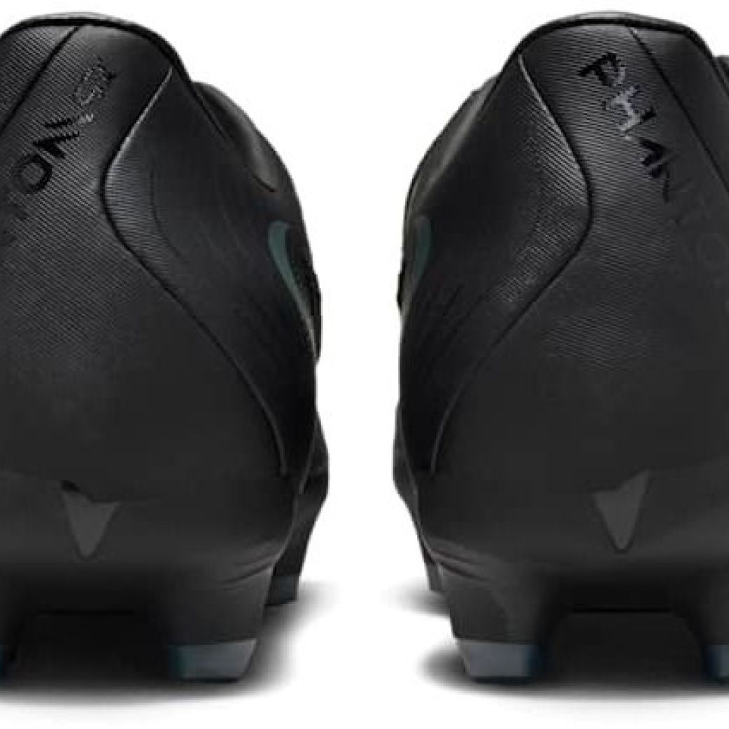Бутсы Nike PHANTOM GX II ACADEMY FG/MG FD6723-002