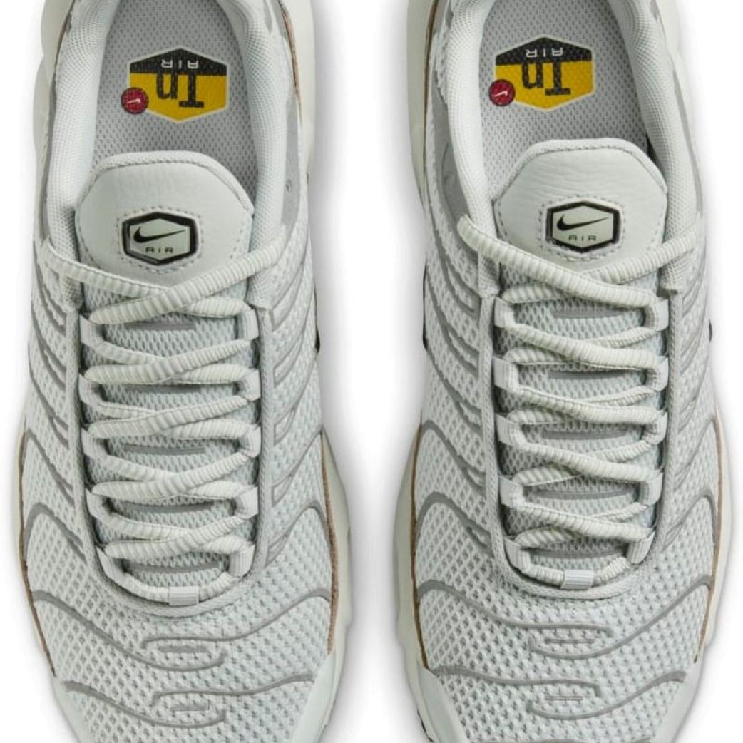 Кроссовки Nike W AIR MAX PLUS FV8480-002 6US