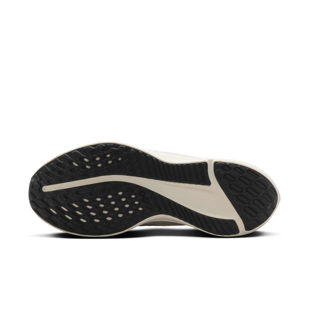 Кроссовки Nike Quest 5 DD9291-104 5.5US