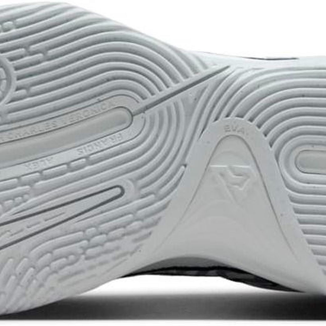 Кроссовки Nike GIANNIS IMMORTALITY 4 FQ3680-100  4US