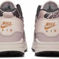 Кроссовки Nike W NIKE AIR MAX 1 '87 AMD HF5338-100 7US