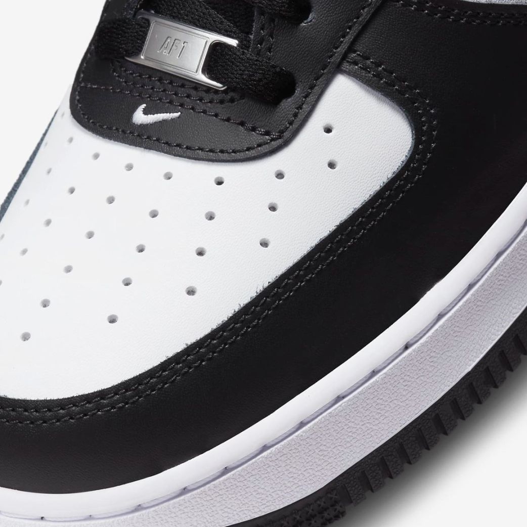 Кроссовки Nike AIR FORCE 1 '07 C/O DV0788-001 8US