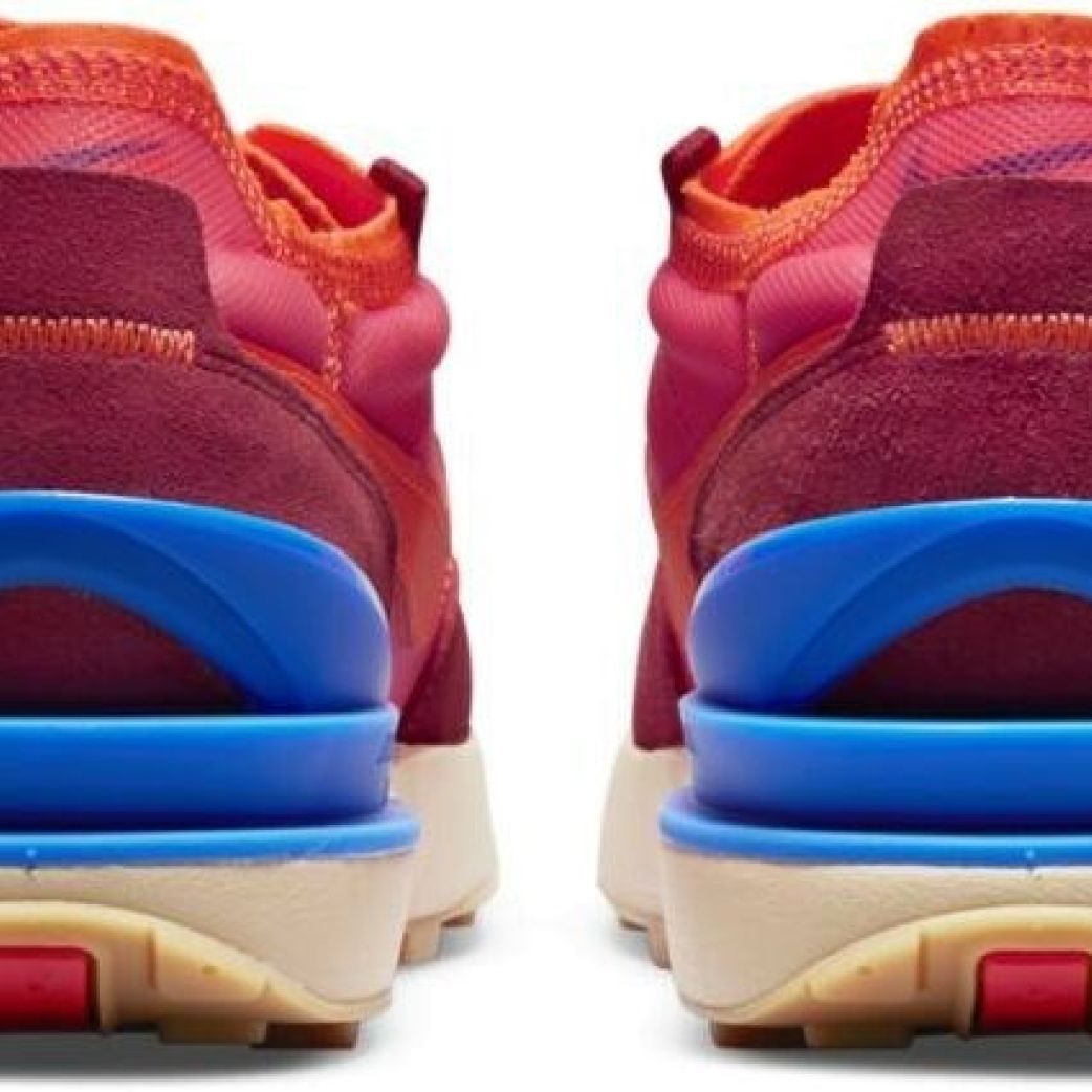 Кроссовки Nike Waffel One DA7995-601 8.5US