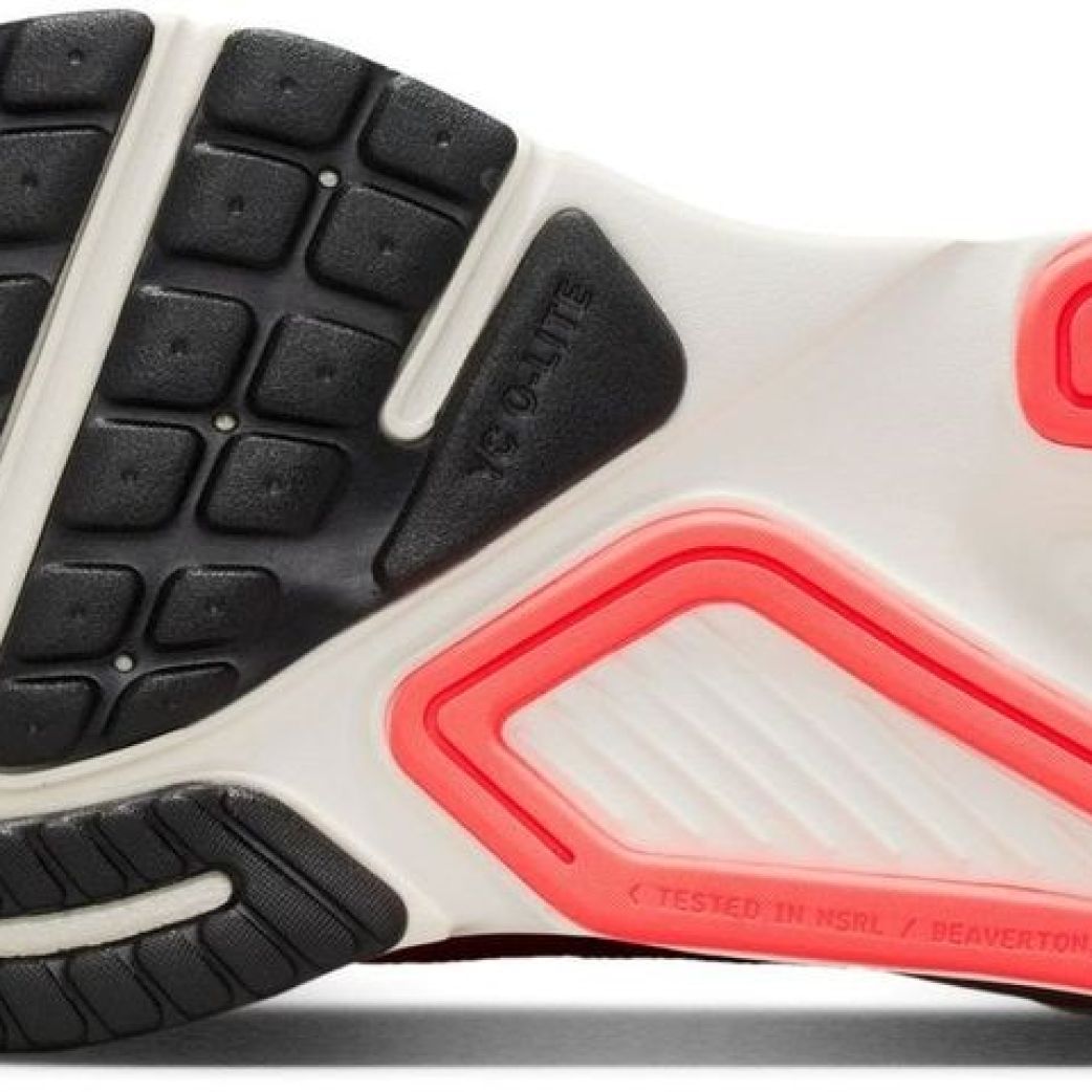 Кроссовки Nike WMNS NIKE STRUCTURE PLUS HQ3049-500 5.5US