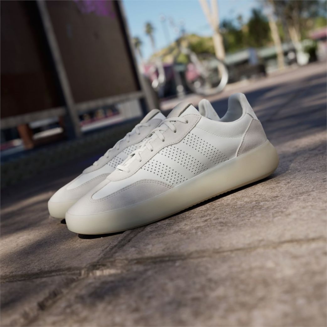 Кроссовки Adidas BARREDA DECODED V2 JI2326 6.5UK