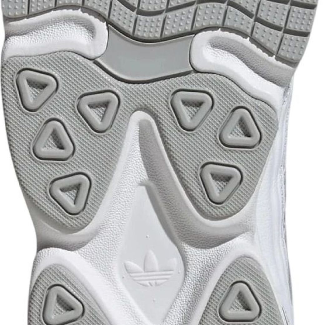 Кроссовки adidas OZMILLEN JI2634