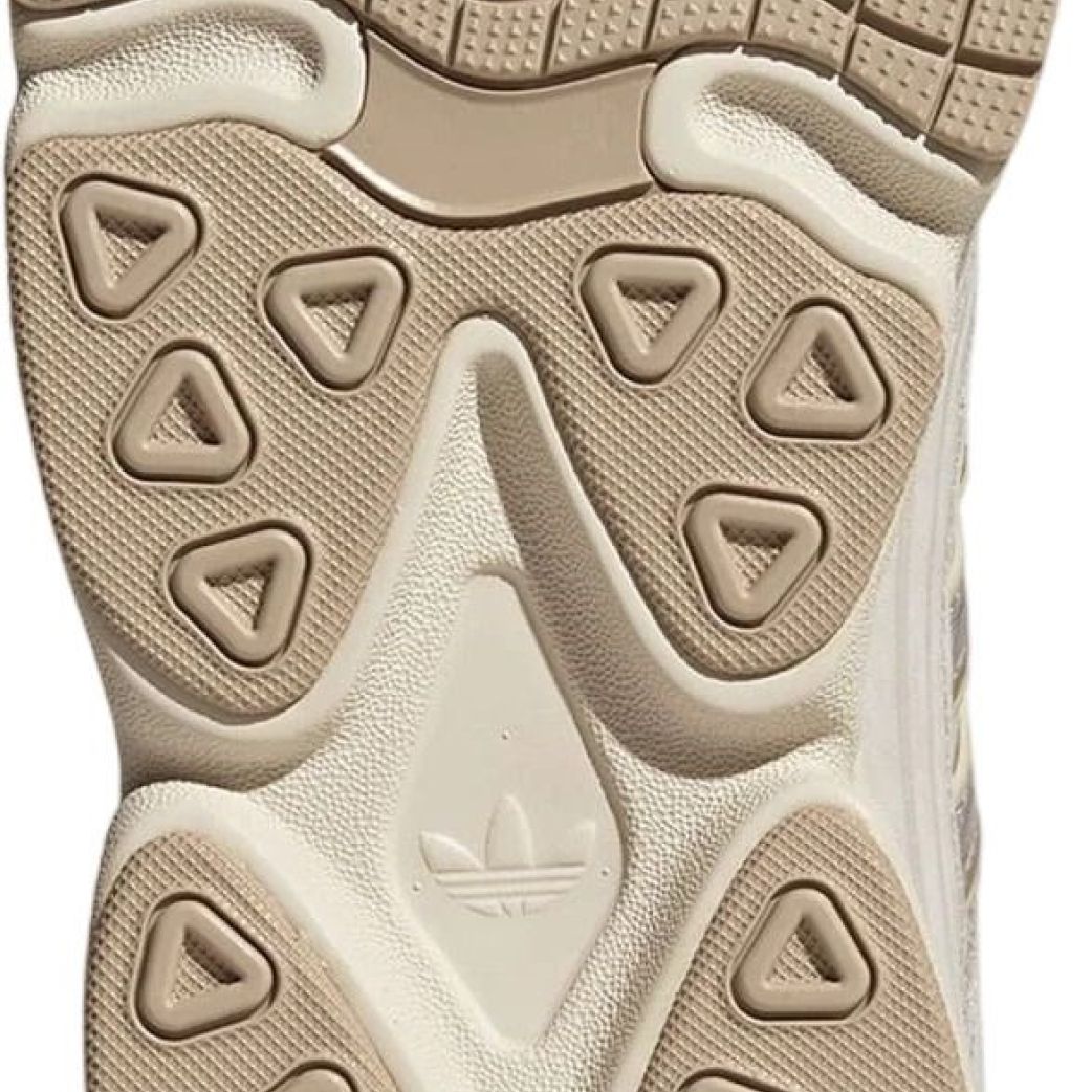 Кроссовки adidas OZMILLEN IF9597 9.5UK