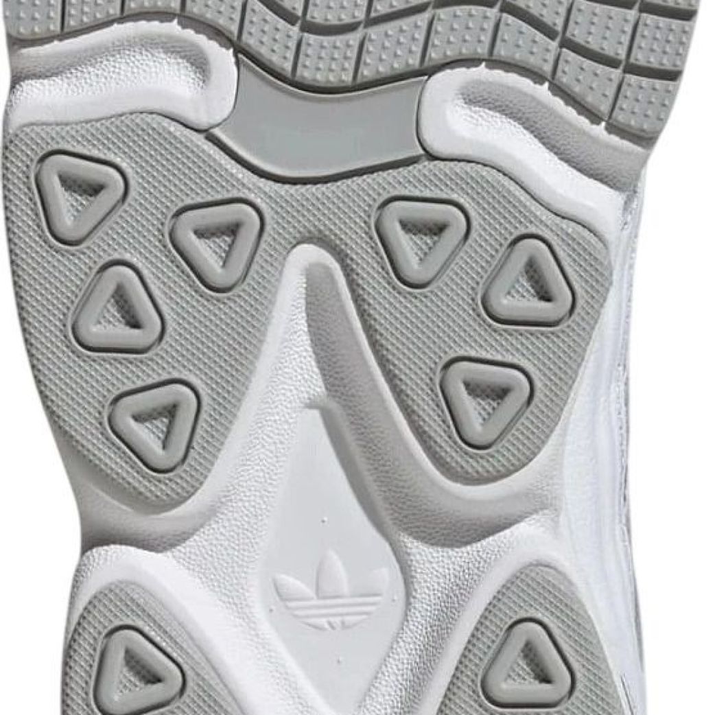 Кроссовки adidas OZMILLEN JI2634 7.5UK