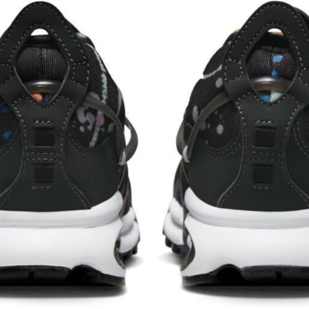 Кроссовки Nike AIR KUKINI SE DV1894-001 6US