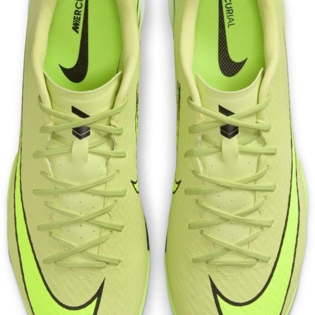 Бутсы Nike ZOOM VAPOR 16 ACADEMY IC FQ8434-300