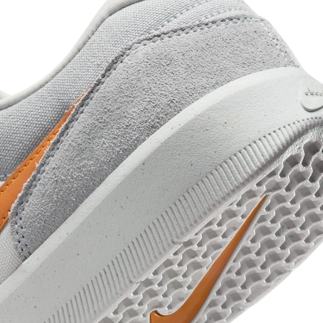 Кроссовки Nike SB FORCE 58 DV5477-201  10.5US