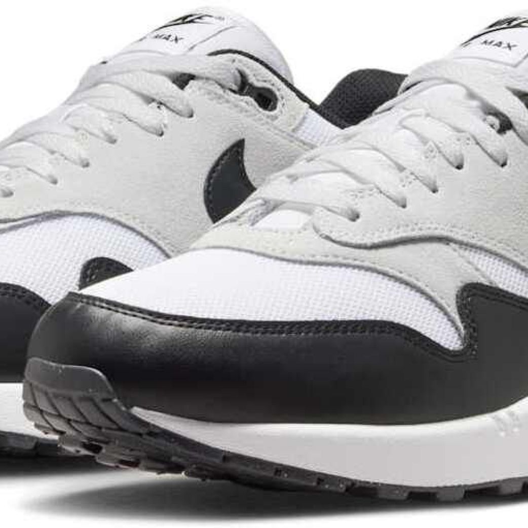 Кроссовки Nike Air Max 1 Essential FZ5808-102