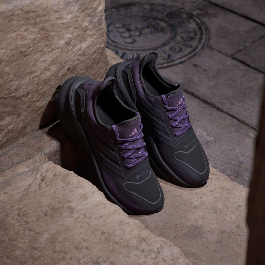 Кроссовки adidas ULTRABOOST 5 GTX W JQ2955 4UK