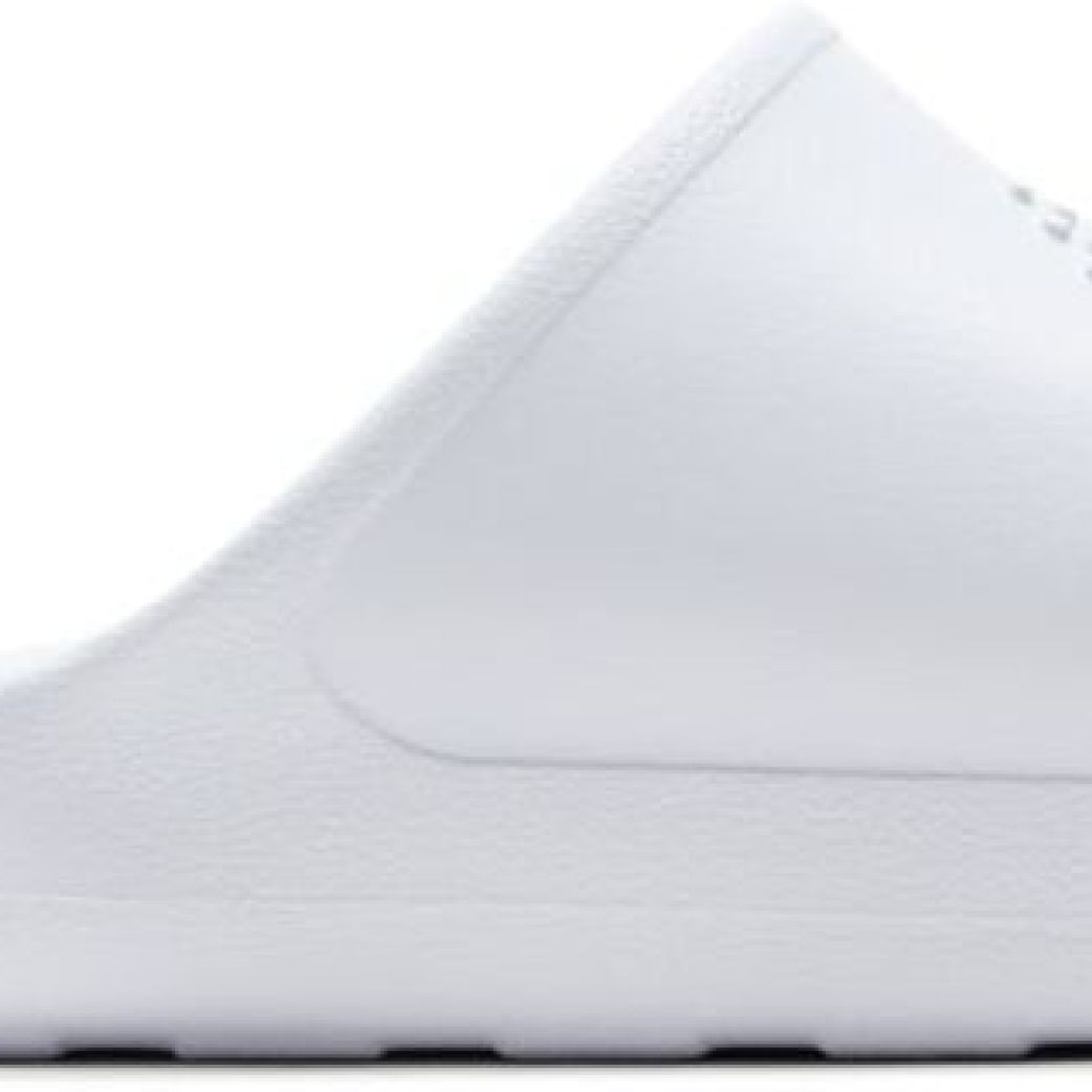 Шлепанцы Nike Victori One CZ7836-100