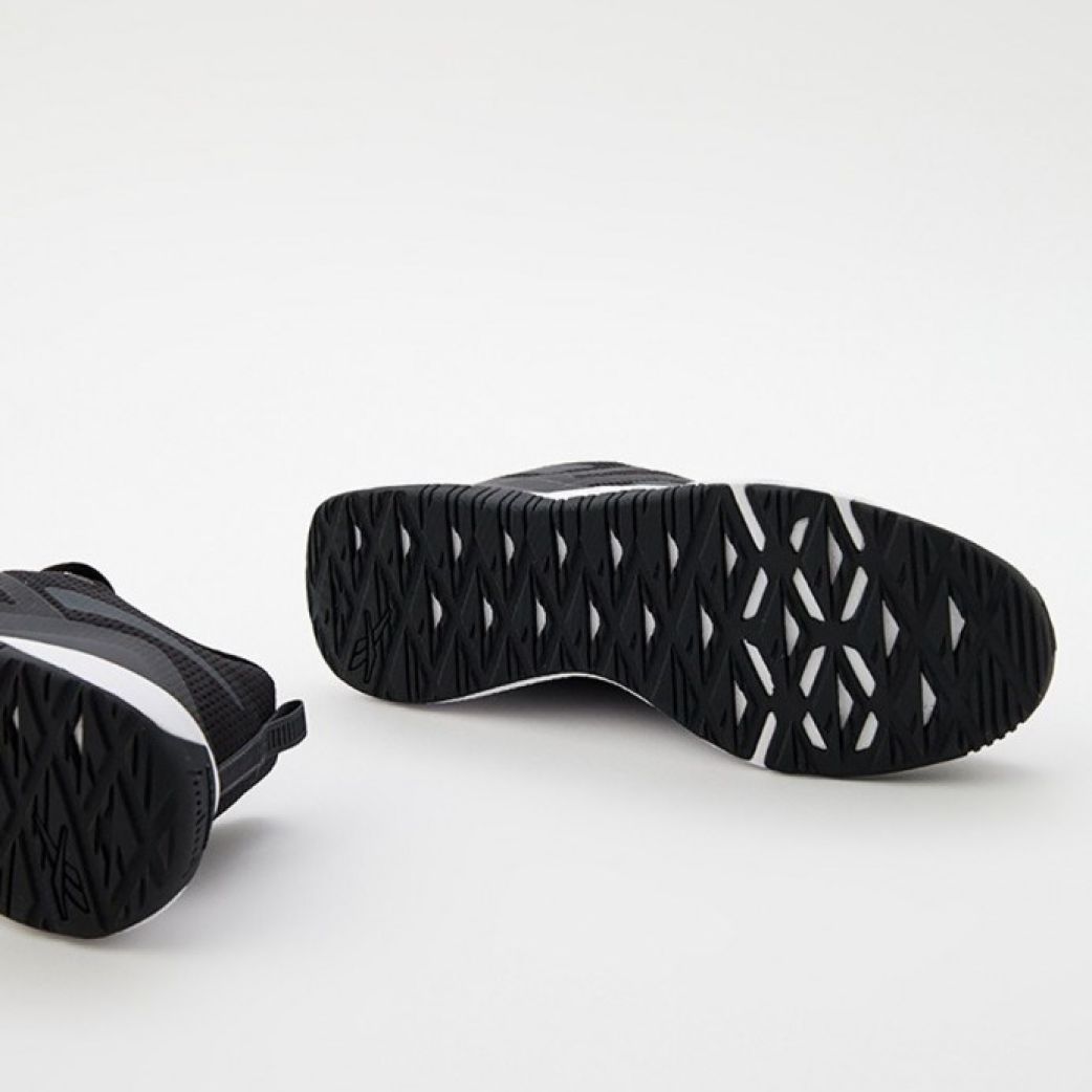 Кроссовки Reebok NFX TRAINER 100033328  7.5US