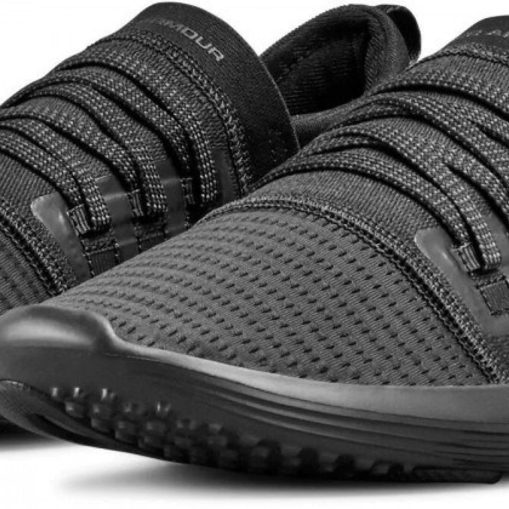 Кроссовки Under Armour Vibe 3020372-002 5.5US