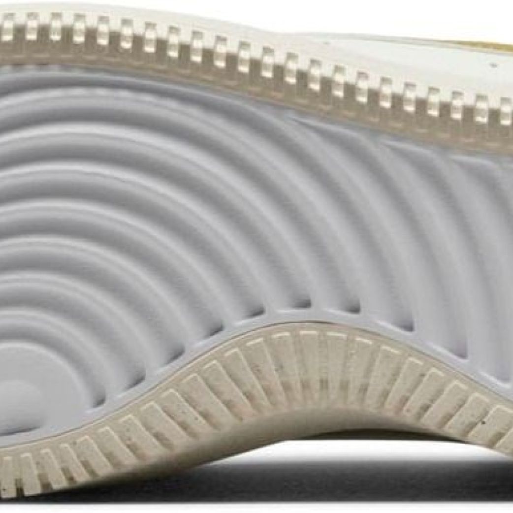 Кроссовки Nike W NIKE COURT VISION ALTA XS DZ5394-100  6.5US