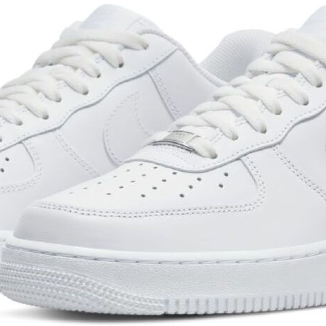 Кроссовки Nike AIR FORCE 1 '07 LE CW2288-111