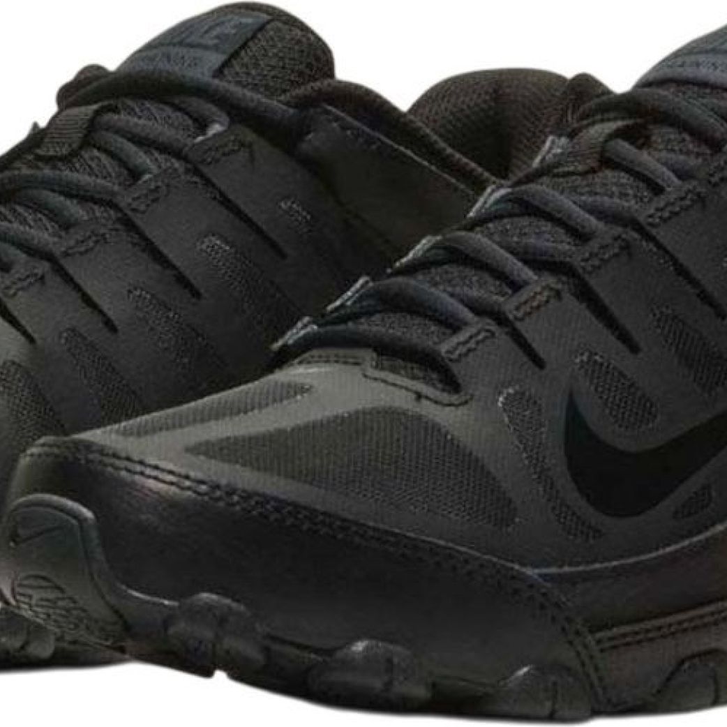 Кроссовки Nike Reax 8 TR 621716-008 9.5US