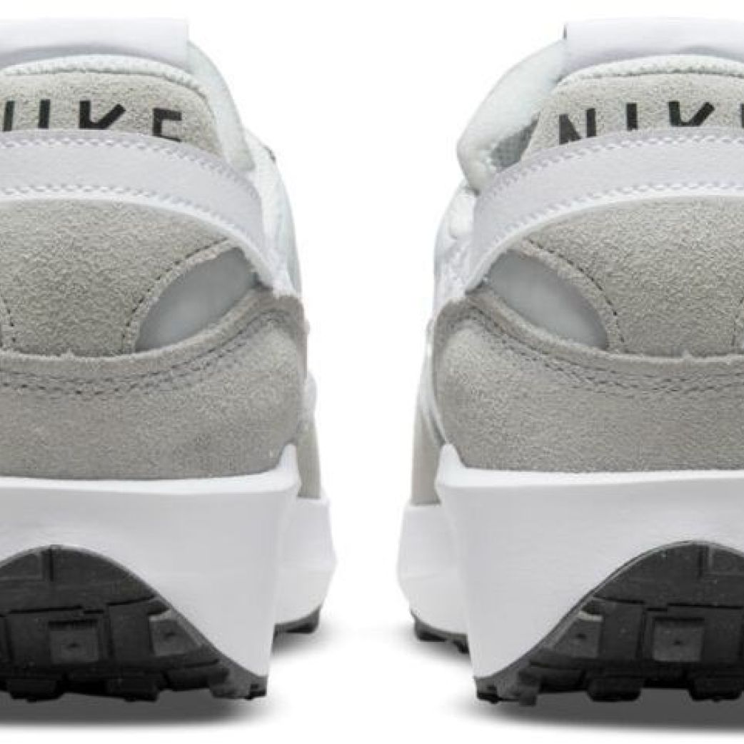 Кроссовки Nike Waffle Debut DH9522-002 8US