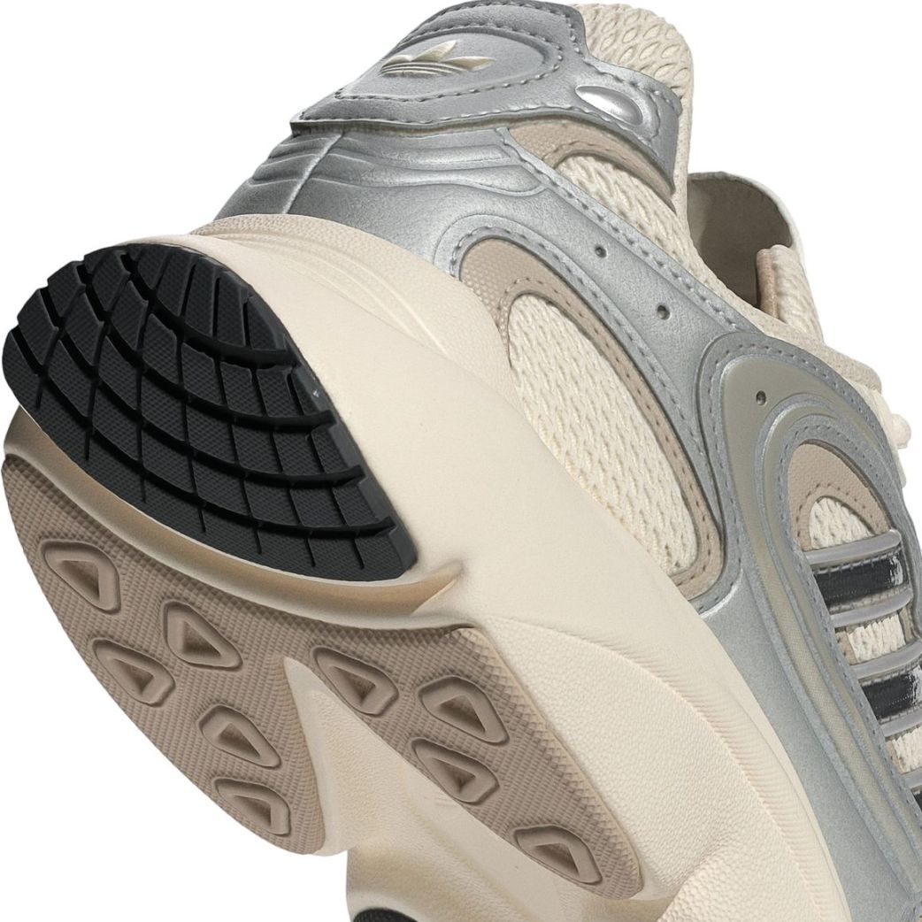 Кроссовки adidas OZMILLEN W IE5841