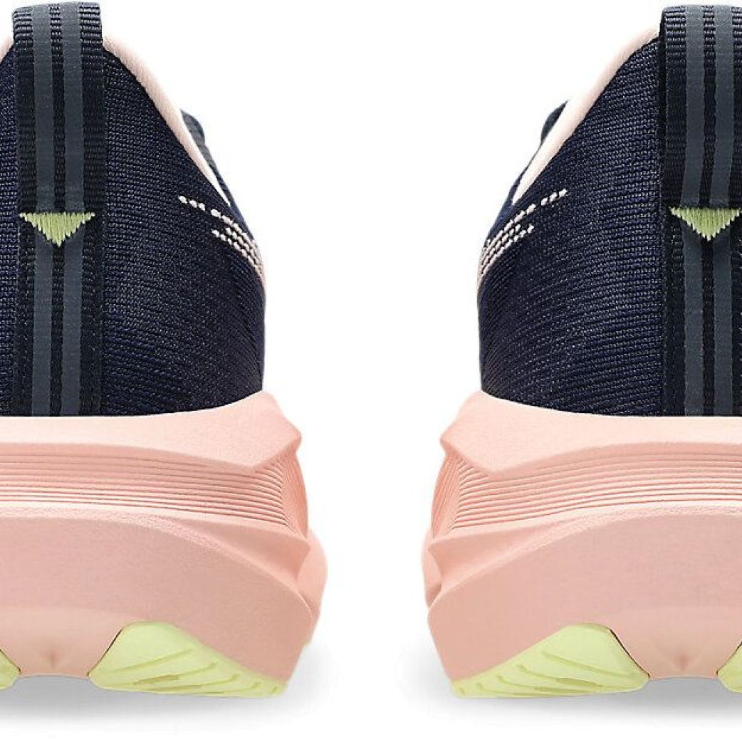 Кроссовки Asics NOVABLAST 5 1012B765-400