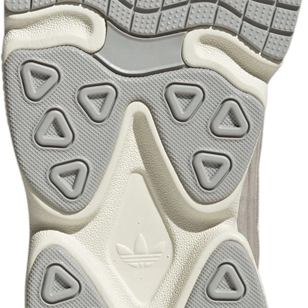 Кроссовки adidas OZMILLEN JI2627  10.5UK