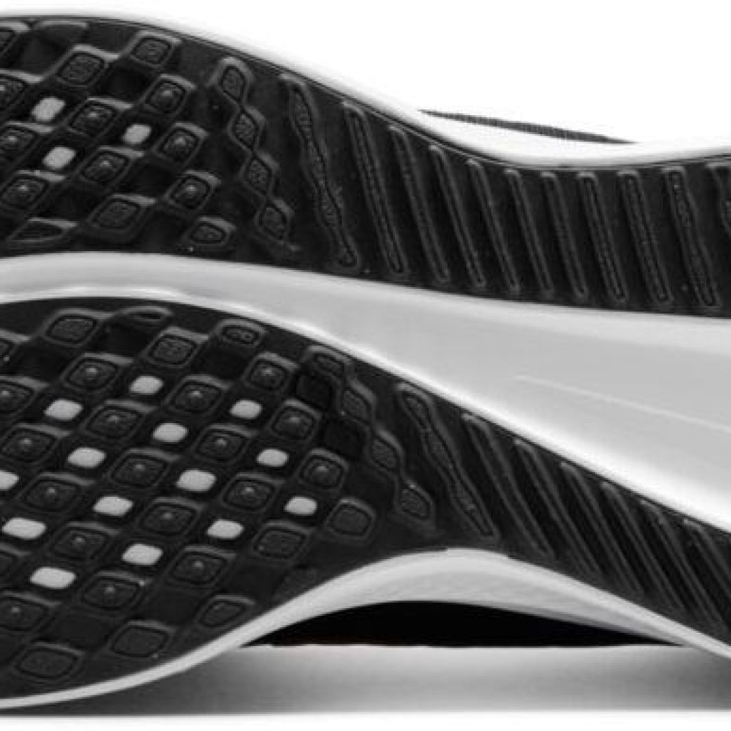 Кроссовки Nike Quest 5 DD0204-004 9US