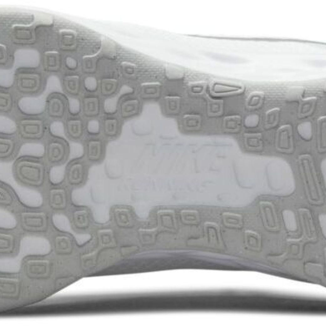 Кроссовки Nike Revolution 6 DC3729-101