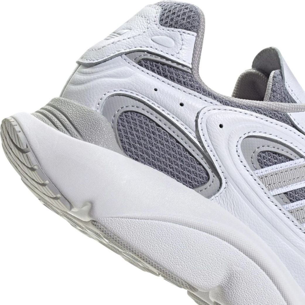 Кроссовки adidas OZMILLEN JI2634 7.5UK