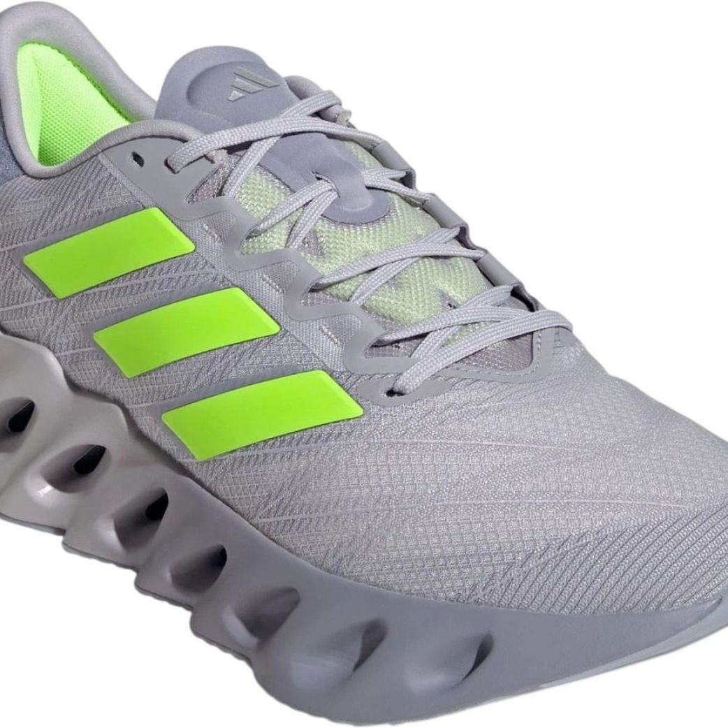 Кроссовки adidas SWITCH FWD 2 M IH5729  9.5UK