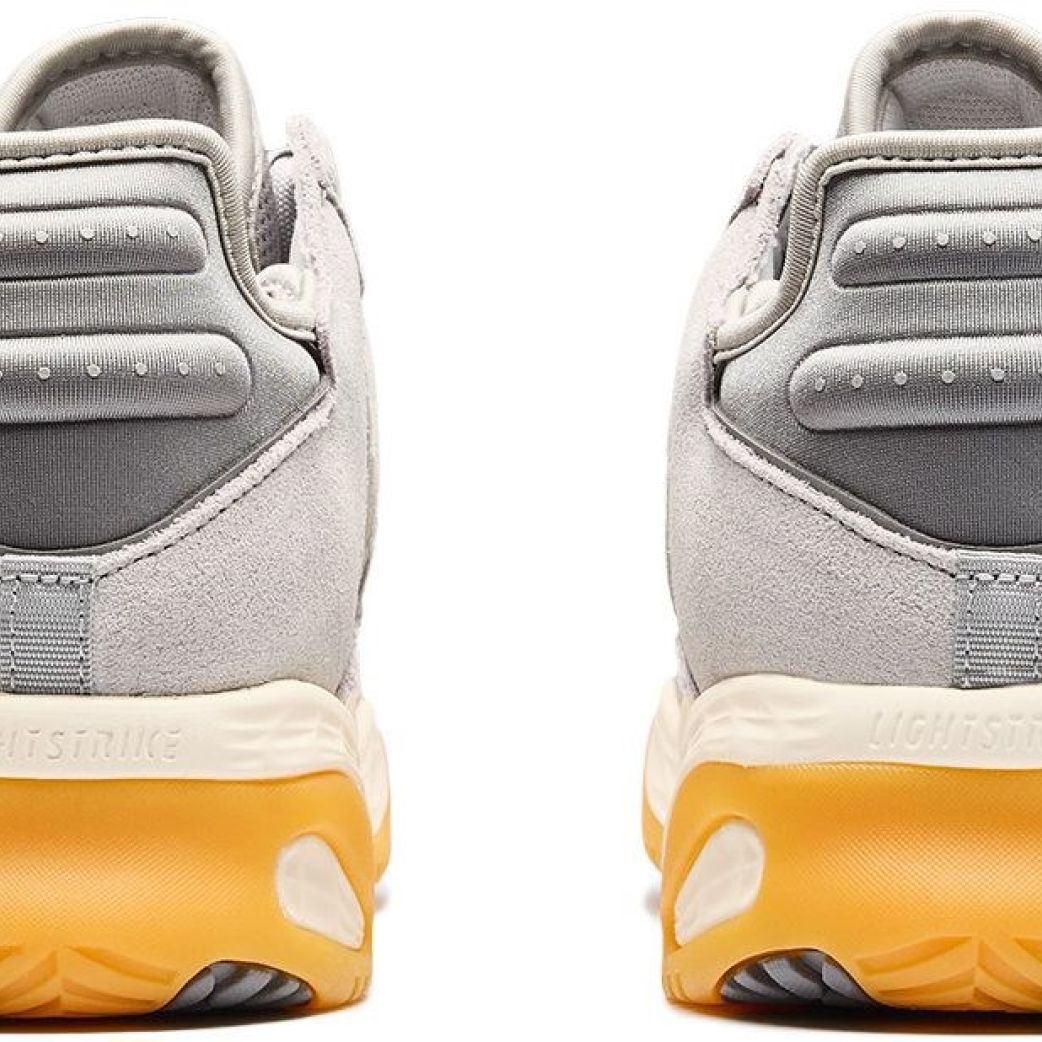 Кроссовки adidas NITEBALL IG6143 9.5UK