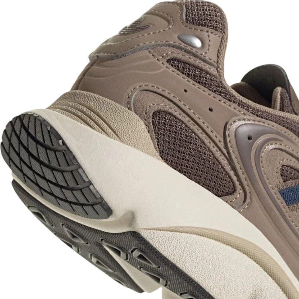 Кроссовки adidas OZMILLEN IF9602 8.5UK