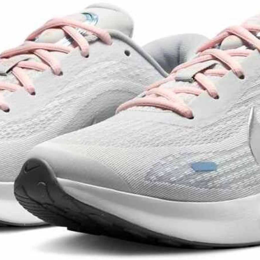 Кроссовки Nike W NIKE JOURNEY RUN FJ7765-006  7.5US