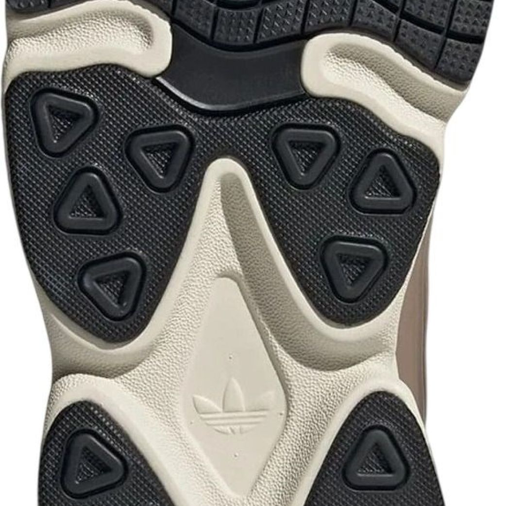 Кроссовки adidas OZMILLEN IF9602 8.5UK