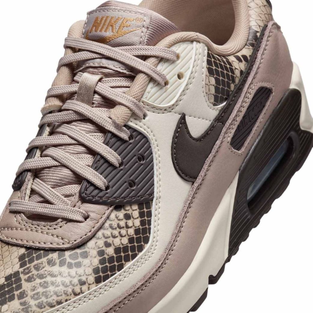 Кроссовки Nike W AIR MAX 90 AMD HF1212-200 6.5US